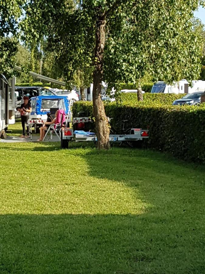 Aux Cygnes D'Opale Hotel Blangy-sur-Bresle Buitenkant foto